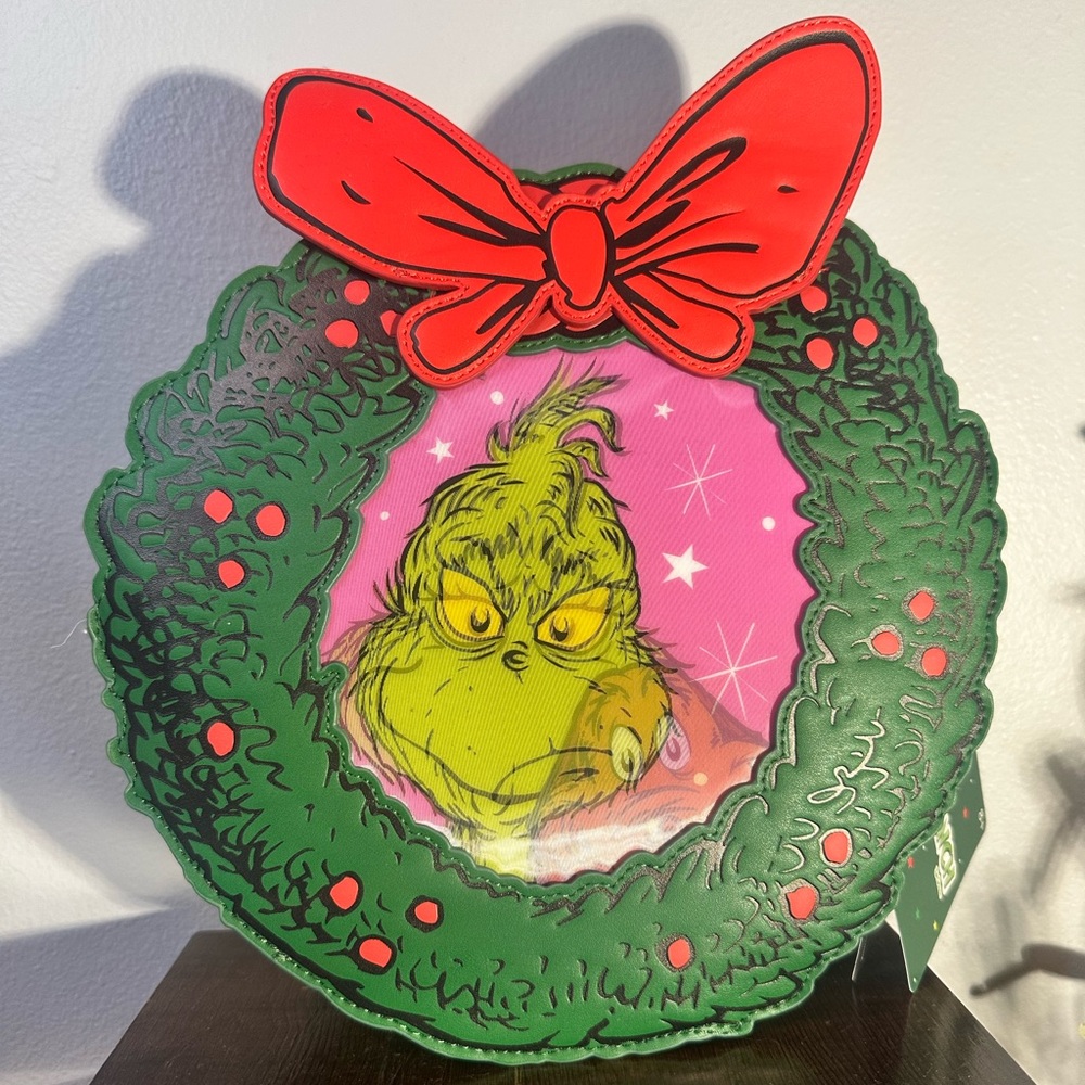 Loungefly Dr Seuss Grinch Christmas Wreath Crossbody Bag nwt flaw